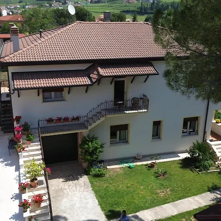 In Marirosa Negrar